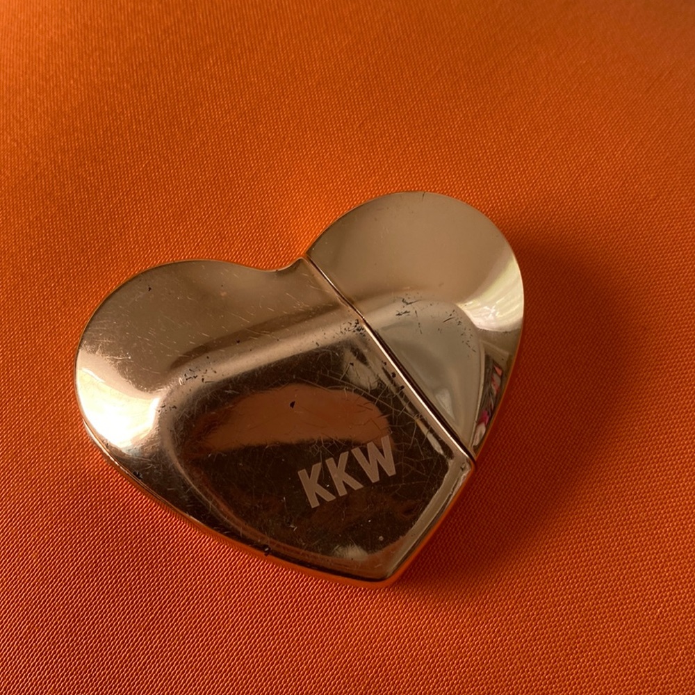 KKW ROSE GOLD HEART